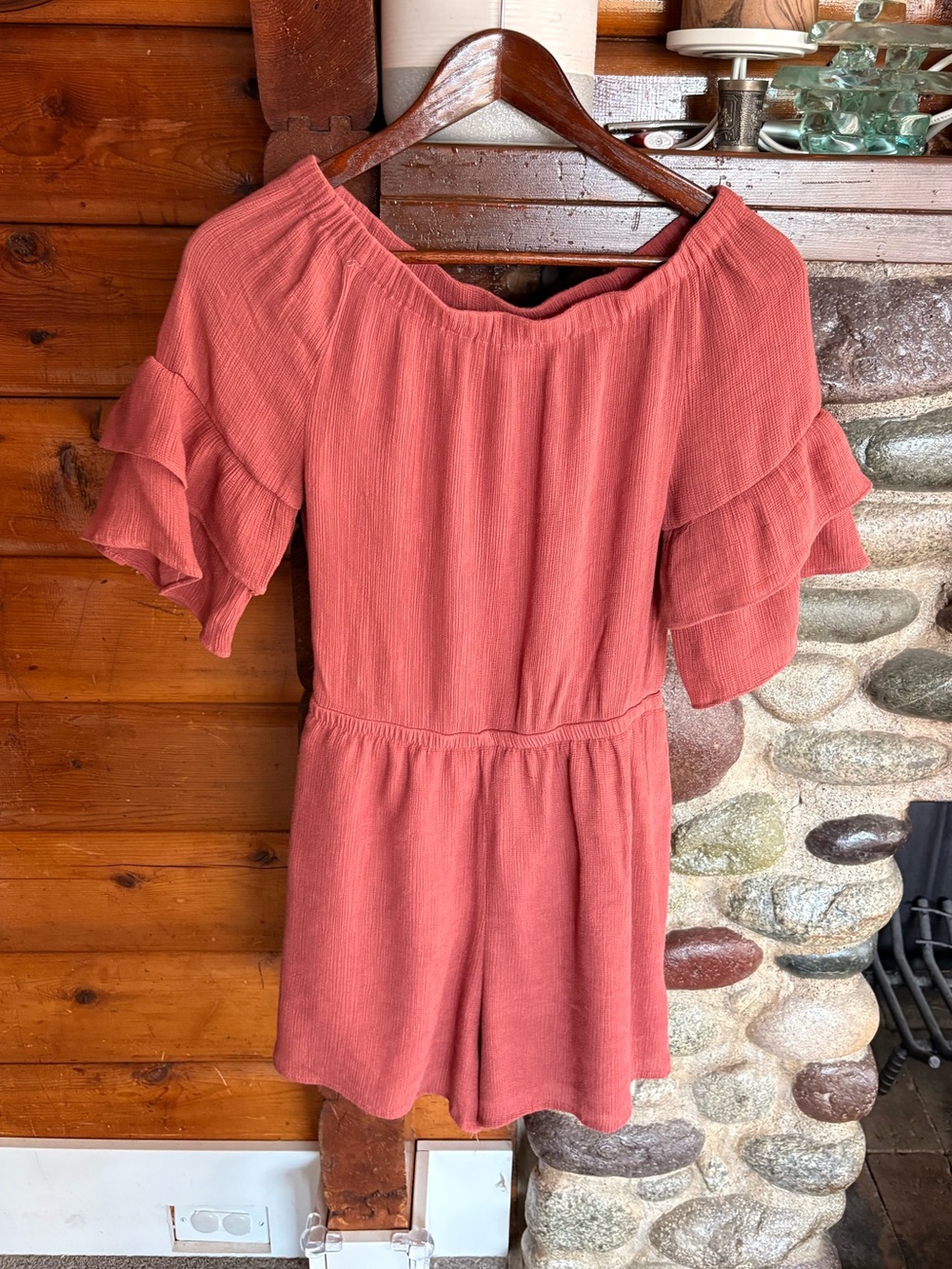 Pink Martini Ruffle Sleeve Romper XS Rust Rose Off Shoulder